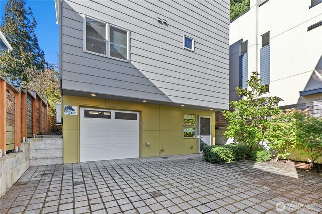 4411 Meridian Avenue N, Seattle, WA 98103