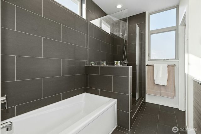 4411 Meridian Avenue N, Seattle, WA 98103