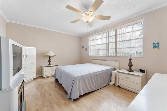 3900 NW 76th Avenue 307, Sunrise, FL 33351