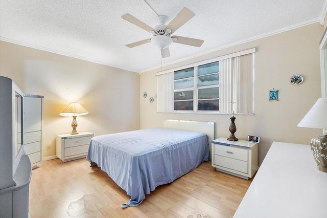 3900 NW 76th Avenue 307, Sunrise, FL 33351