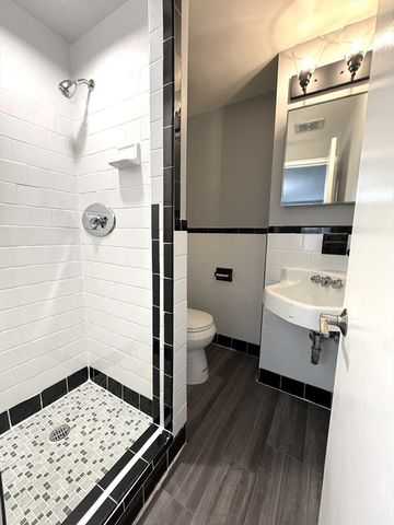 1080 Mass Ave 7, Arlington, MA 02476