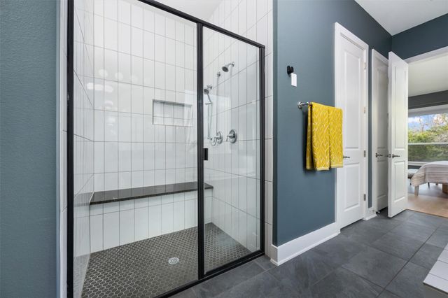 438 Pear Tree LN, Austin, TX 78737