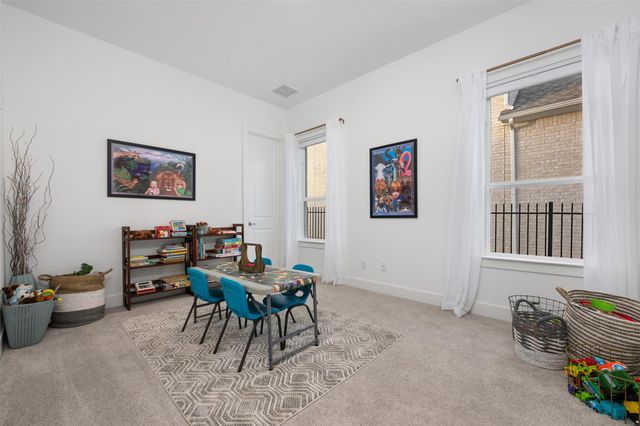 438 Pear Tree LN, Austin, TX 78737