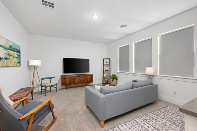 438 Pear Tree LN, Austin, TX 78737