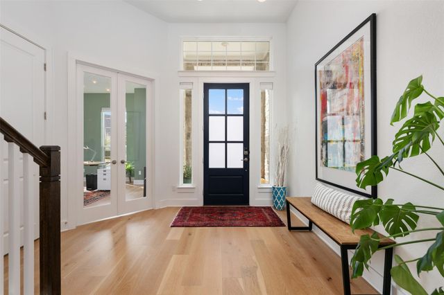 438 Pear Tree LN, Austin, TX 78737