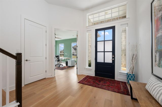 438 Pear Tree LN, Austin, TX 78737