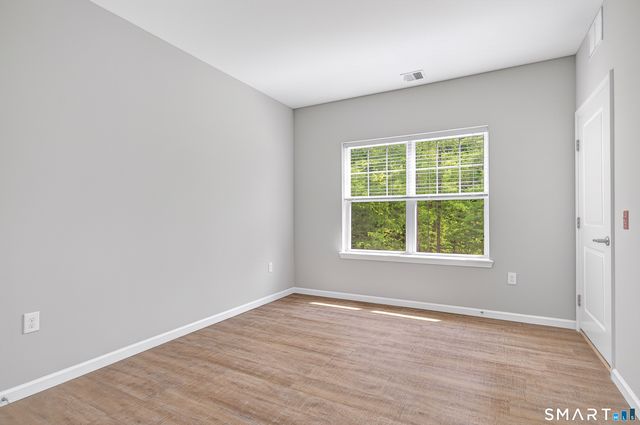 9 Covered Bridge Road, Newtown, CT 06470