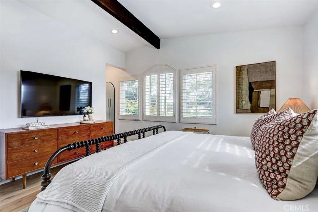 3211 N Valley, Manhattan Beach, CA 90266