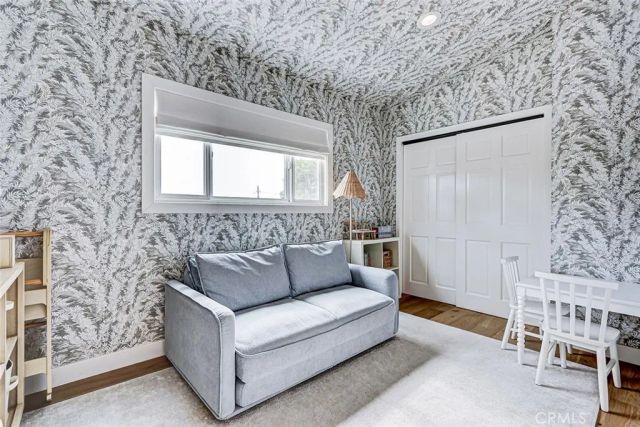 3211 N Valley, Manhattan Beach, CA 90266