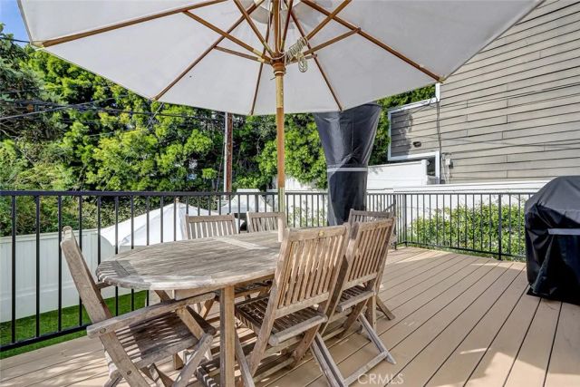 3211 N Valley, Manhattan Beach, CA 90266