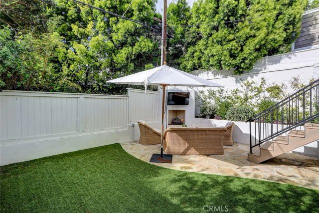 3211 N Valley, Manhattan Beach, CA 90266