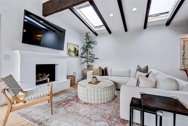 3211 N Valley, Manhattan Beach, CA 90266