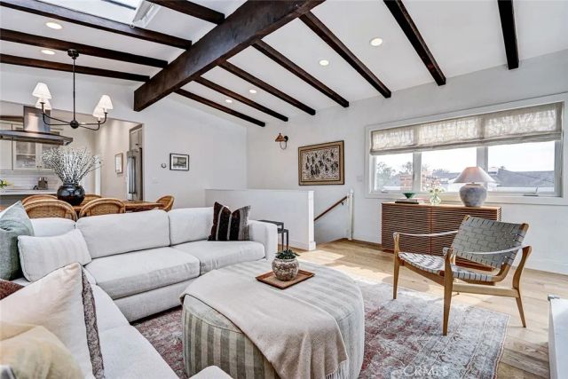 3211 N Valley, Manhattan Beach, CA 90266