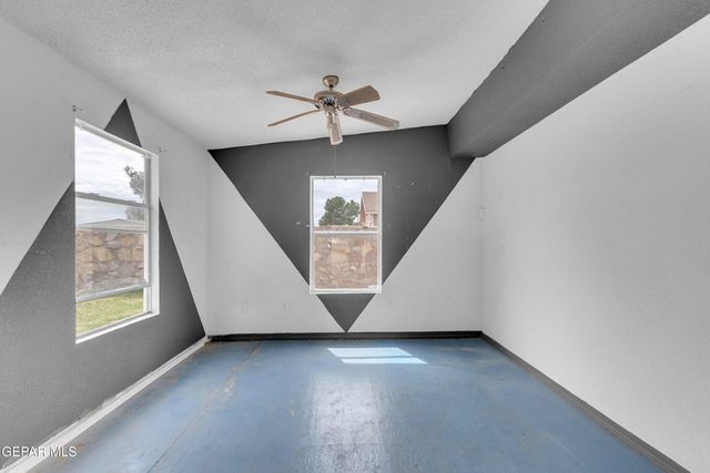 1082 Mill Valley Road, Socorro, TX 79927