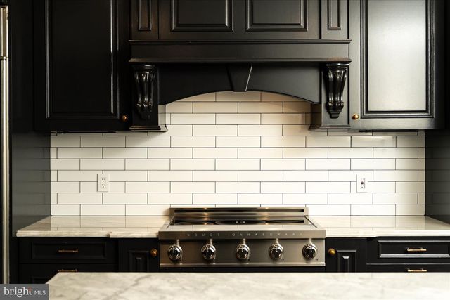 2164 PENNINGTON RD, Ewing, NJ 08638