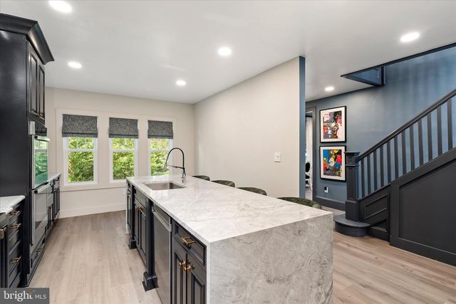 2164 PENNINGTON RD, Ewing, NJ 08638