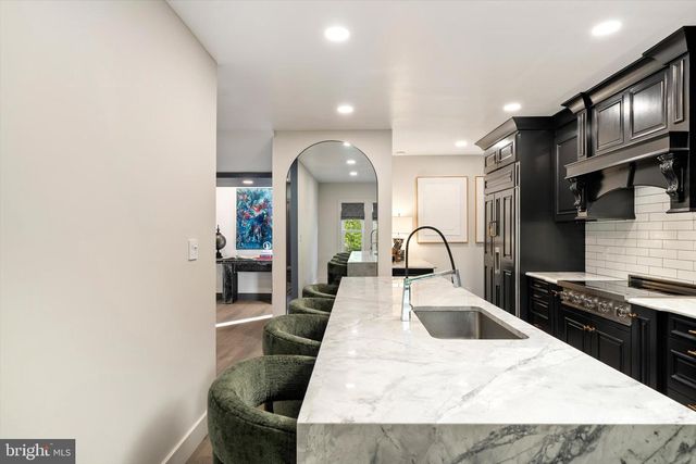 2164 PENNINGTON RD, Ewing, NJ 08638