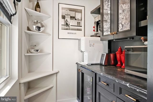 2164 PENNINGTON RD, Ewing, NJ 08638