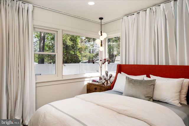 2164 PENNINGTON RD, Ewing, NJ 08638