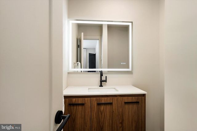 2164 PENNINGTON RD, Ewing, NJ 08638