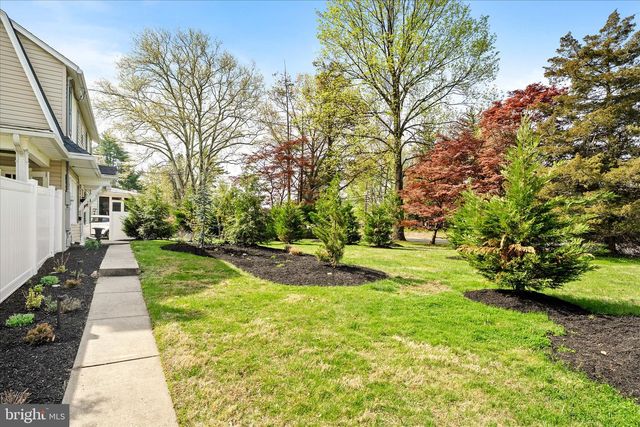 2164 PENNINGTON RD, Ewing, NJ 08638