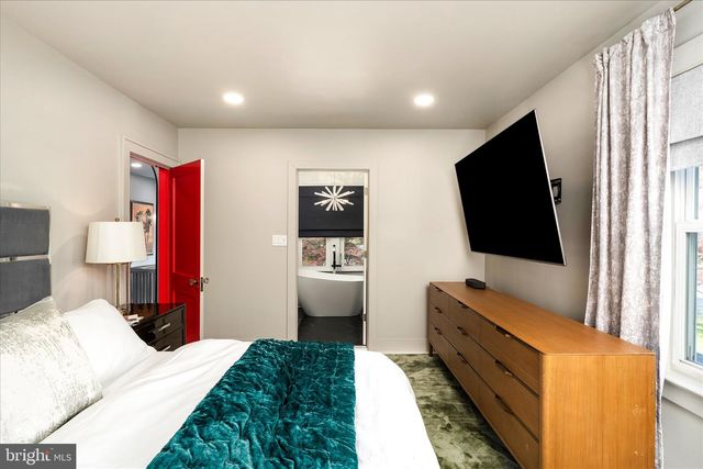 2164 PENNINGTON RD, Ewing, NJ 08638