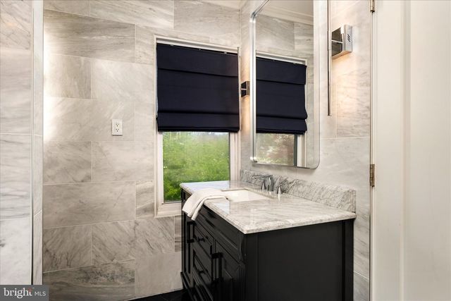 2164 PENNINGTON RD, Ewing, NJ 08638