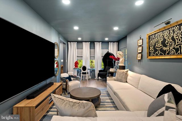 2164 PENNINGTON RD, Ewing, NJ 08638