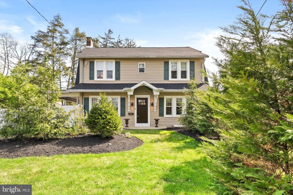 2164 PENNINGTON RD, Ewing, NJ 08638