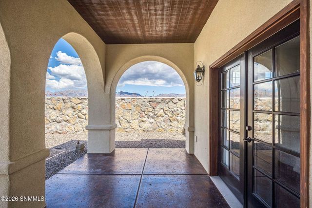6516 Lazo Del Norte, Las Cruces, NM 88011
