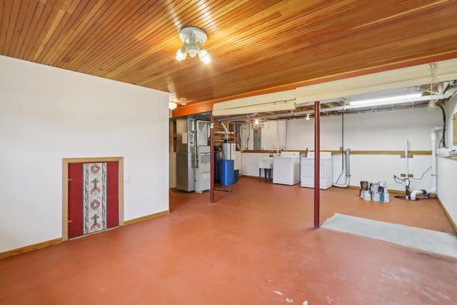 5495 Quarry Hill Drive, Fitchburg, WI 53711