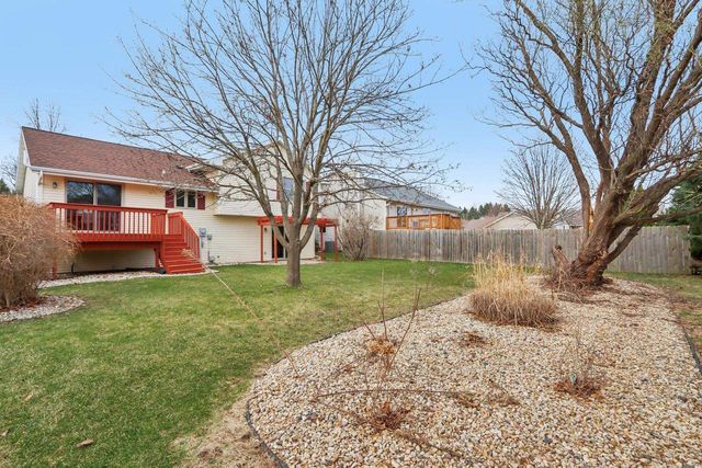 5495 Quarry Hill Drive, Fitchburg, WI 53711