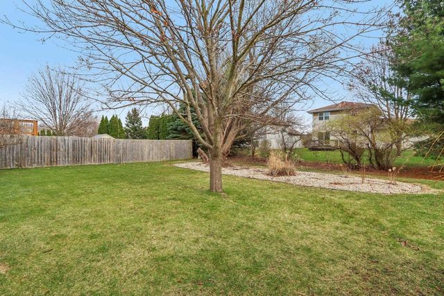 5495 Quarry Hill Drive, Fitchburg, WI 53711