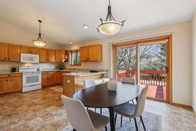 5495 Quarry Hill Drive, Fitchburg, WI 53711