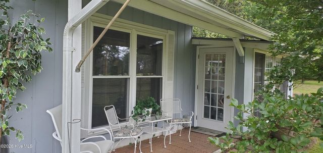 4 Foxhill Circle, Foxfire Village, NC 27281