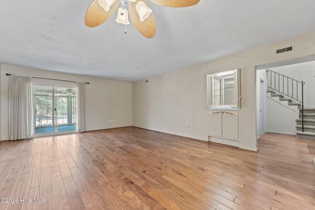 4 Foxhill Circle, Foxfire Village, NC 27281