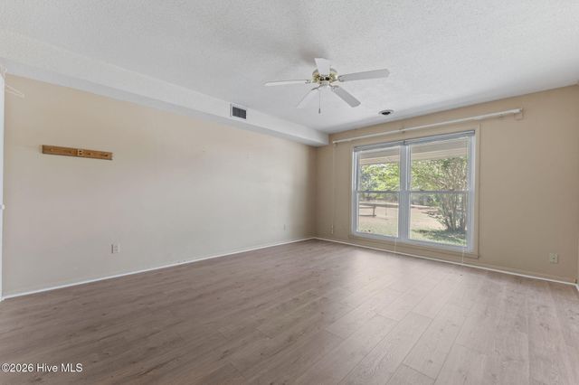 4 Foxhill Circle, Foxfire Village, NC 27281