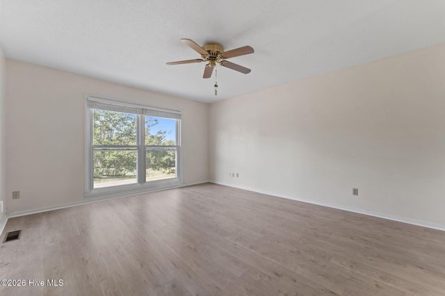 4 Foxhill Circle, Foxfire Village, NC 27281