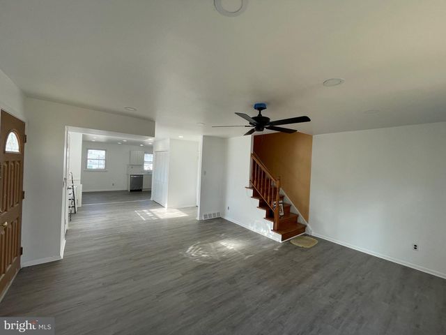 803 LAWLER ST, Philadelphia, PA 19116