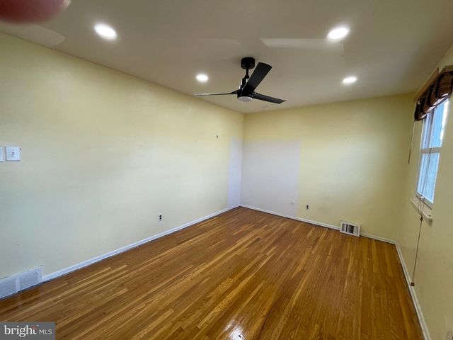 803 LAWLER ST, Philadelphia, PA 19116