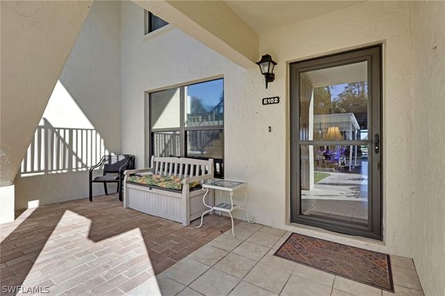 4310 Chantelle DR E102, Naples, FL 34112