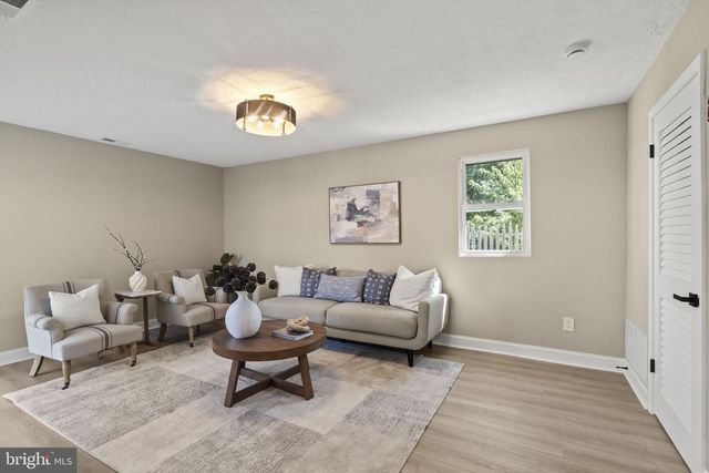 20 HARTSDALE LN, Sicklerville, NJ 08081