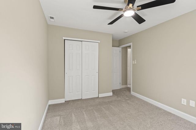 20 HARTSDALE LN, Sicklerville, NJ 08081
