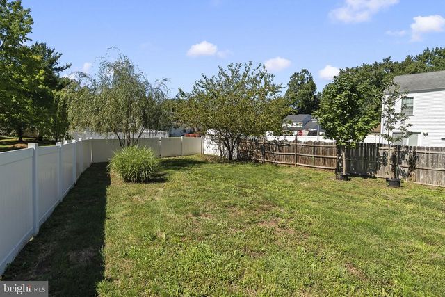 20 HARTSDALE LN, Sicklerville, NJ 08081