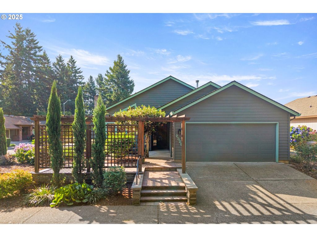 2528 Ne 150TH Ave, Portland, OR 97230
