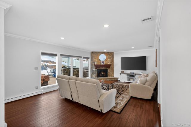 53 Timber Ridge Drive, Commack, NY 11725