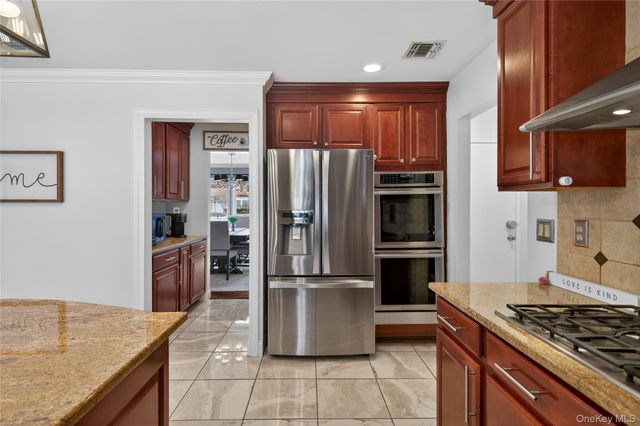 53 Timber Ridge Drive, Commack, NY 11725