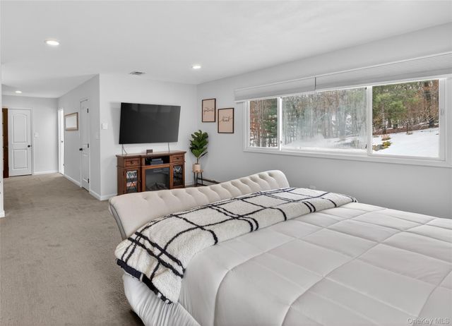 53 Timber Ridge Drive, Commack, NY 11725