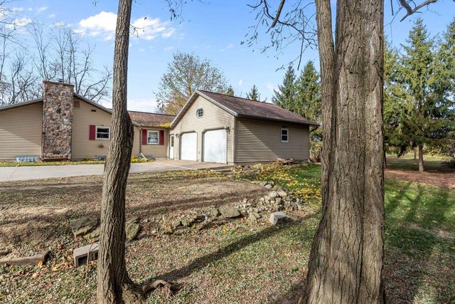 W3718 County K Road, Markesan, WI 53946