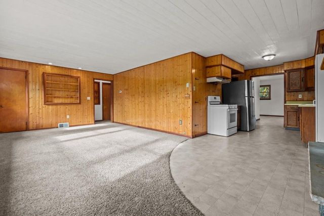 W3718 County K Road, Markesan, WI 53946